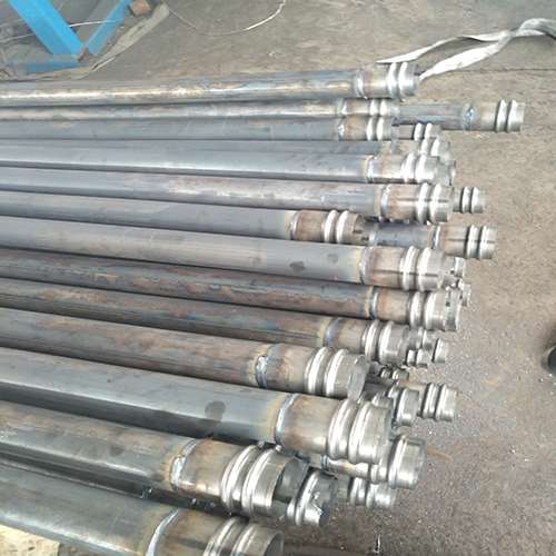 张湾声测管里注清水作用